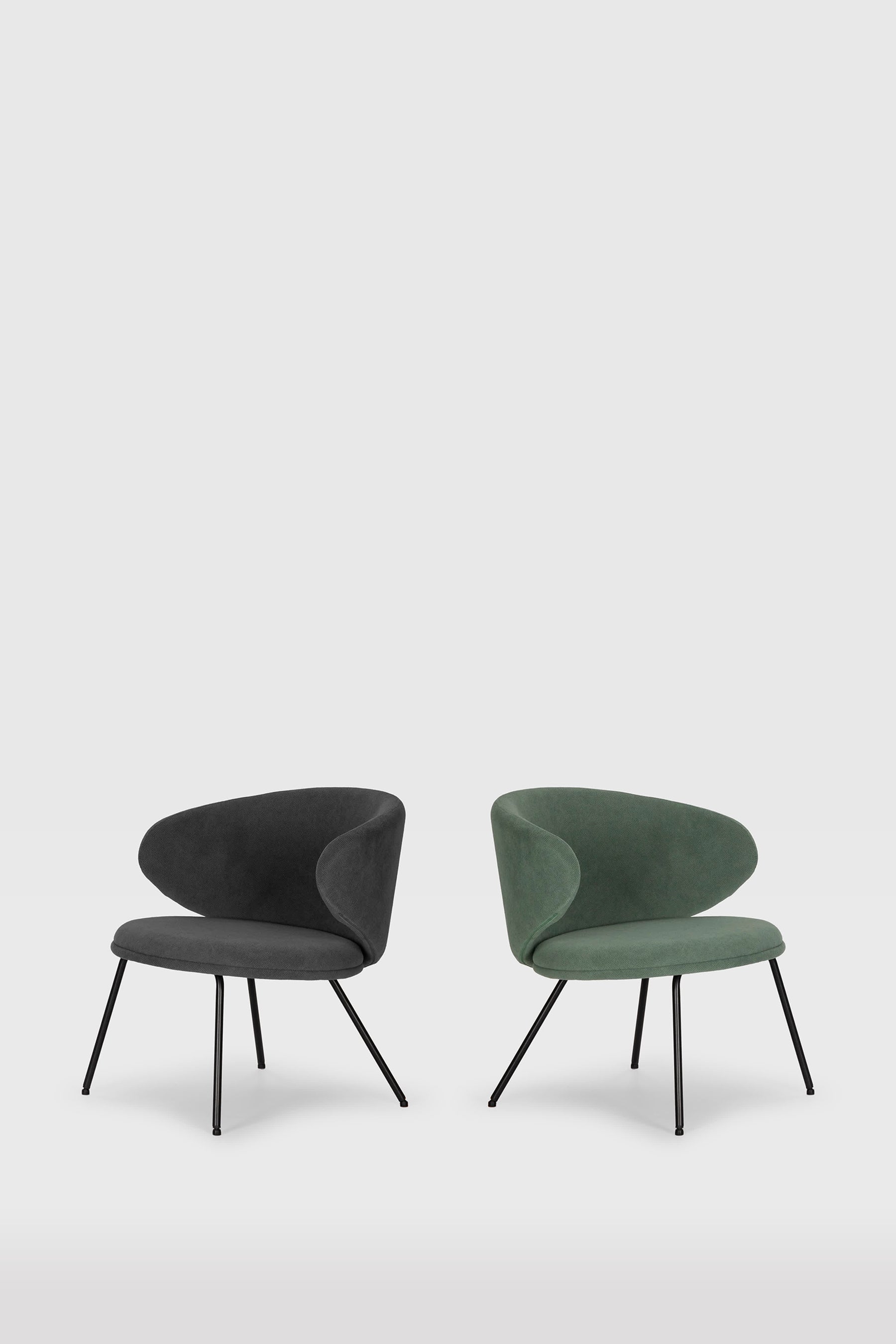 Sedia Lounge con gambe in metallo Raffaella 76x73 h77 cm