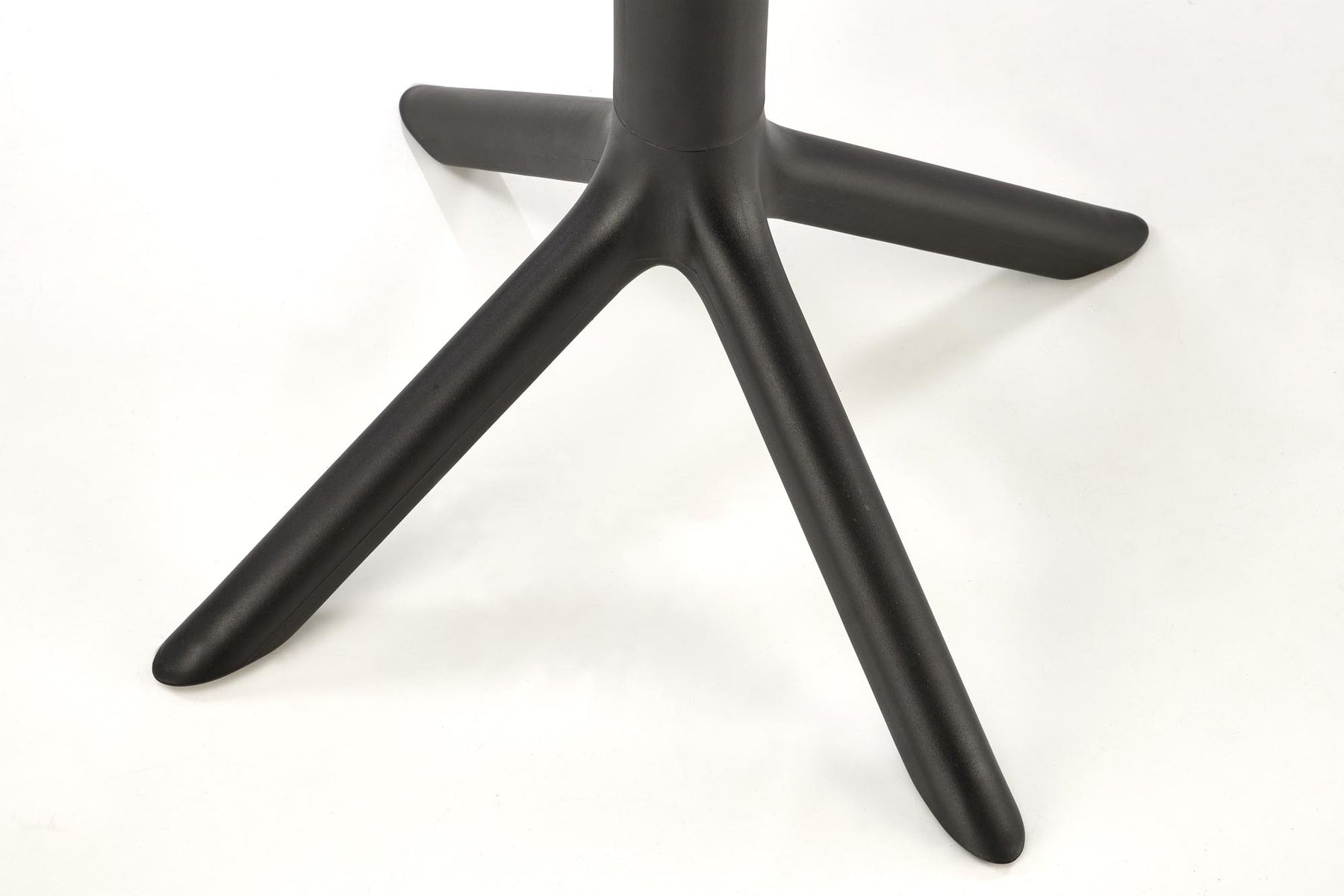 Tavolo rotondo per 4 persone Eden 60x72 cm