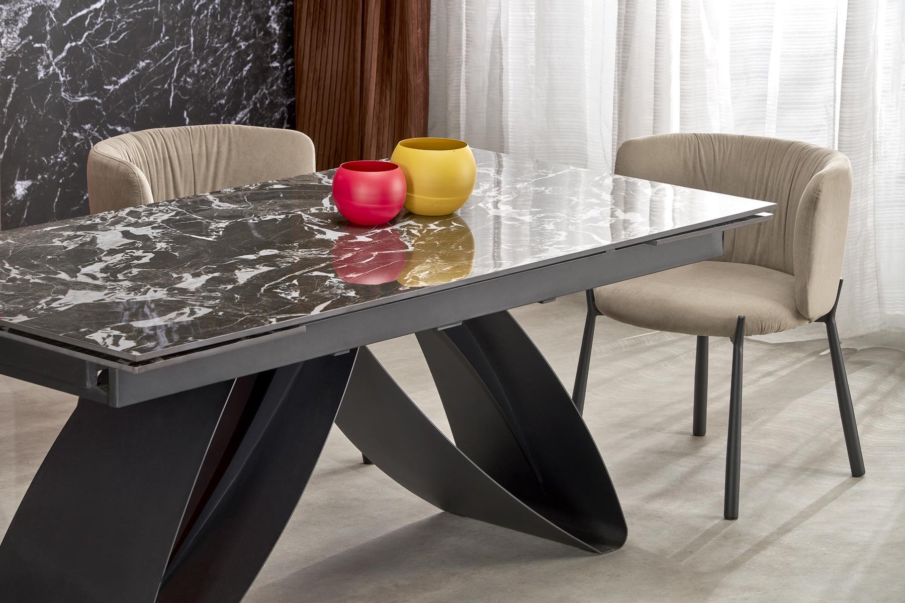 Tavolo allungabile per 6/8 persone Flux 180/260x75 cm