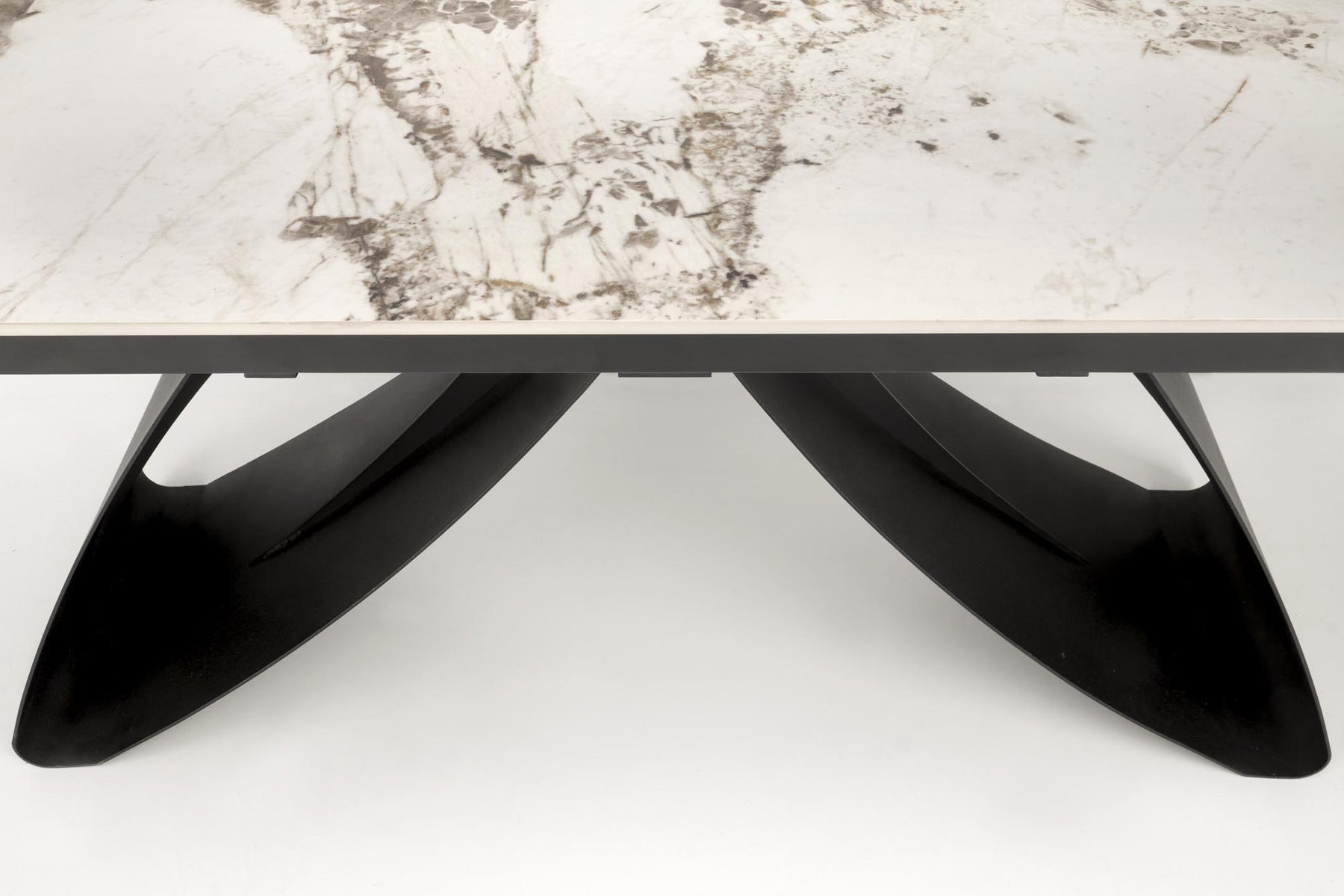 Tavolo allungabile per 6/8 persone Flux 180/260x75 cm