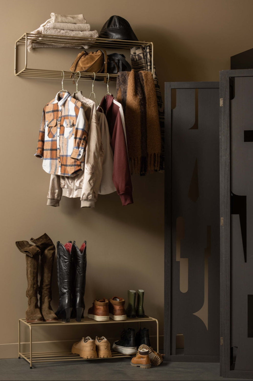 Scarpiera in metallo marrone militare Josse 25x80 cm