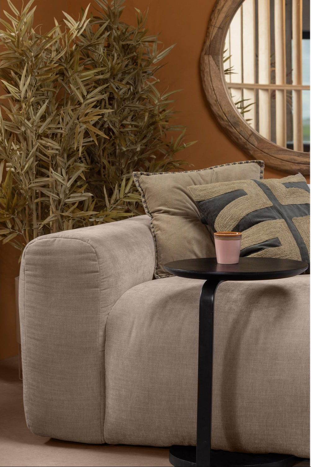 Set di 2 tavolini in legno di mango nero opaco Floor 57x39 cm