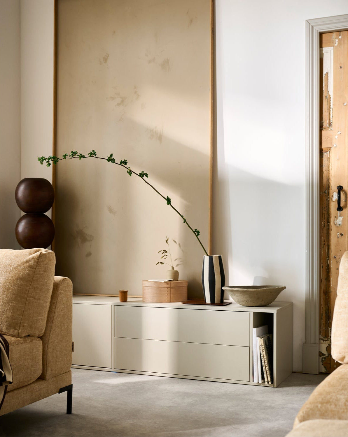 Mobile TV 2 ante 2 cassetti in legno di pino Settle Down 45x200 cm