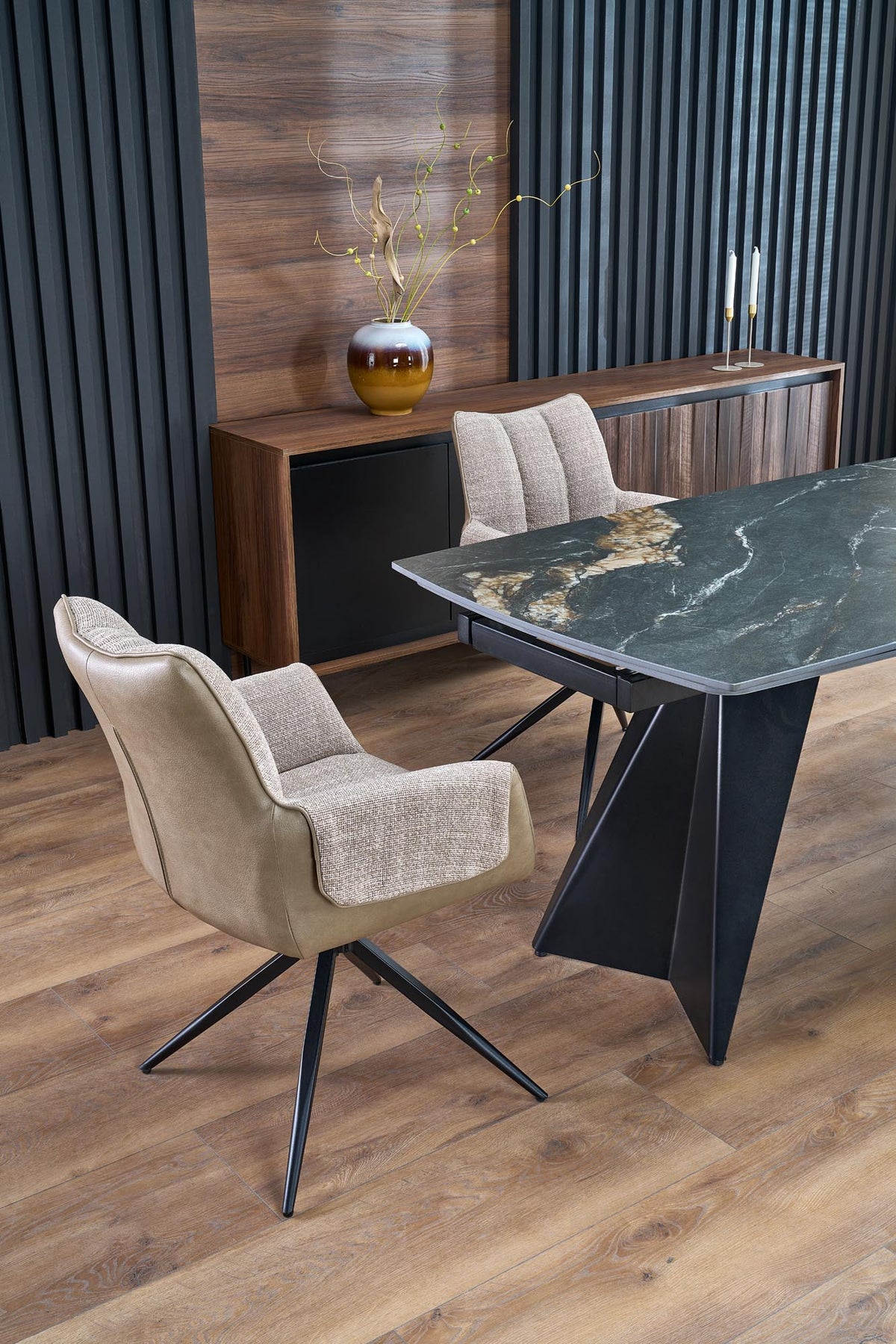 Sedia girevole in acciaio Maly 65x87 cm