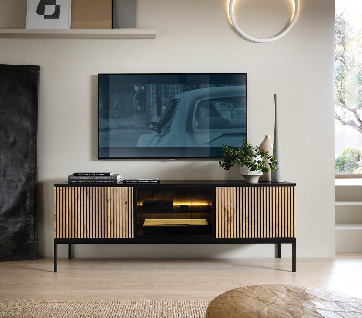 Mobile TV 2 ante con LED integrato Aura 154x56 cm