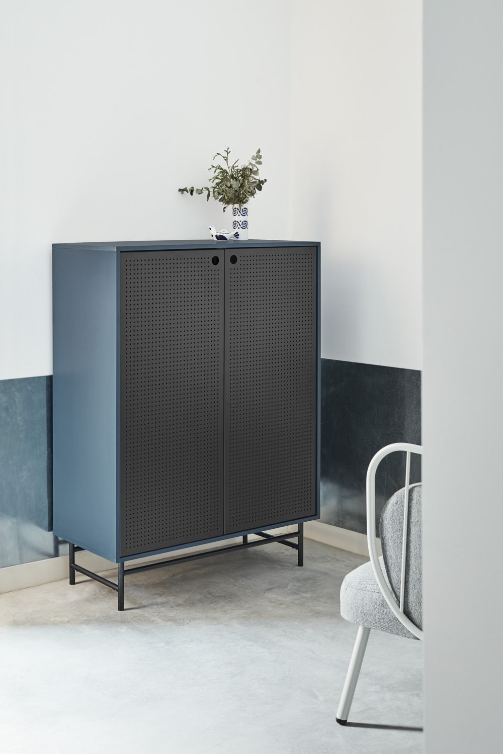 Credenza 2 ante blu Punto di Teulat 93x130 cm