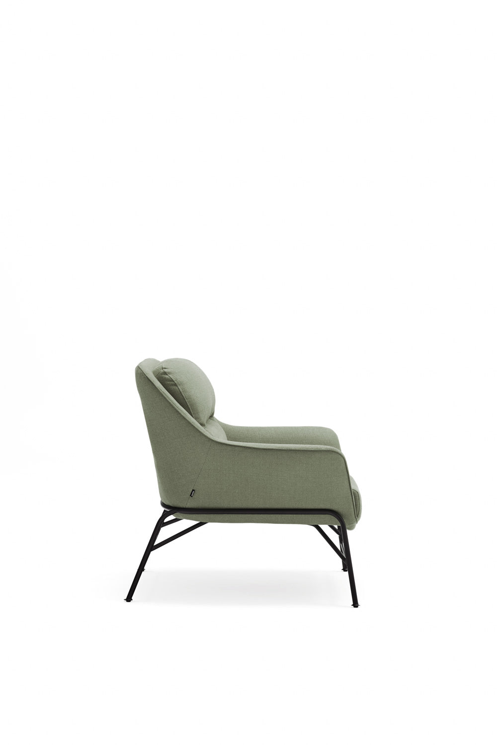 Poltrona moderna con braccioli in tessuto verde Sadira