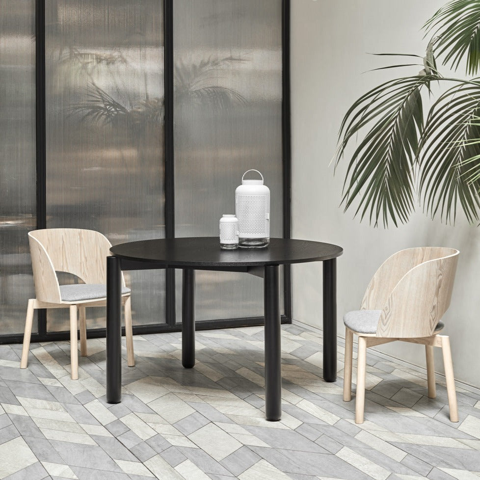Set 2 sedie in frassino naturale e seduta grigio chiaro Dam 50x78 h45 cm