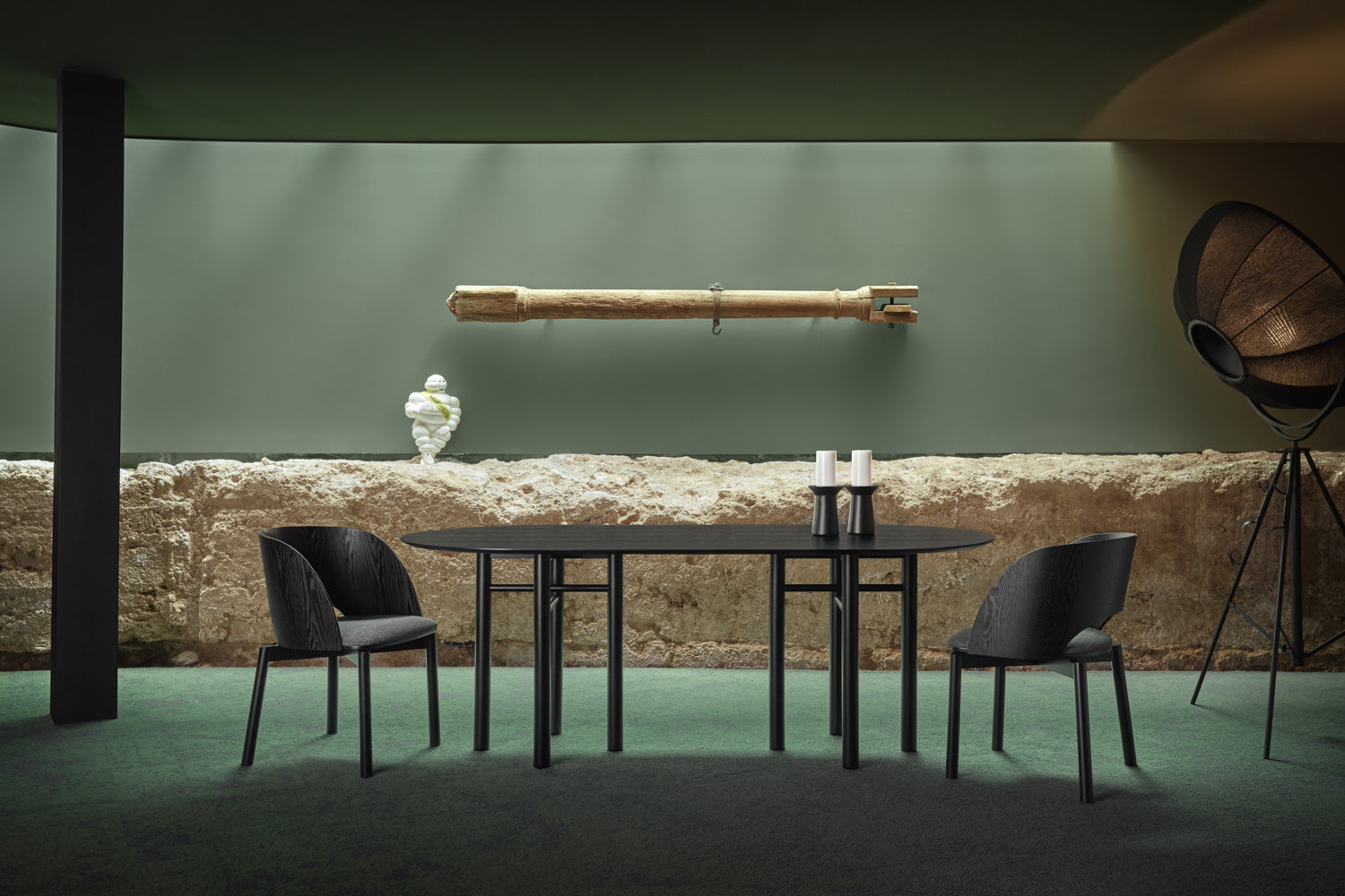 Set 2 sedie in frassino nero Dam 50x78 h45 cm