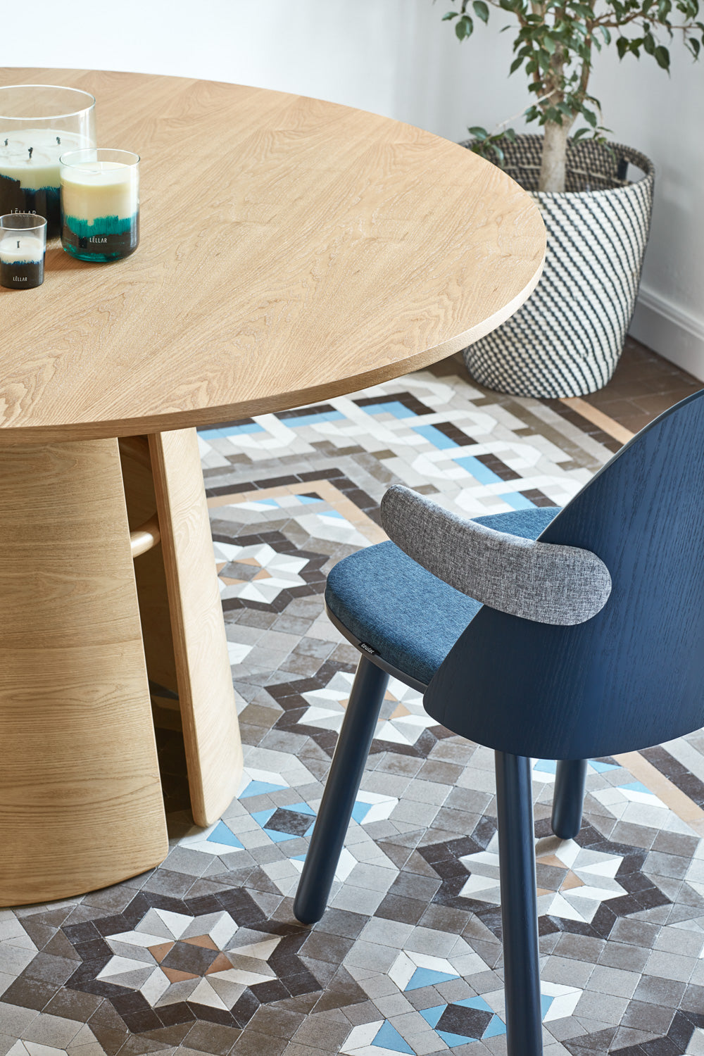Tavolo tondo 4 posti in legno colore naturale Cep di Teulat Ø137 h75 cm