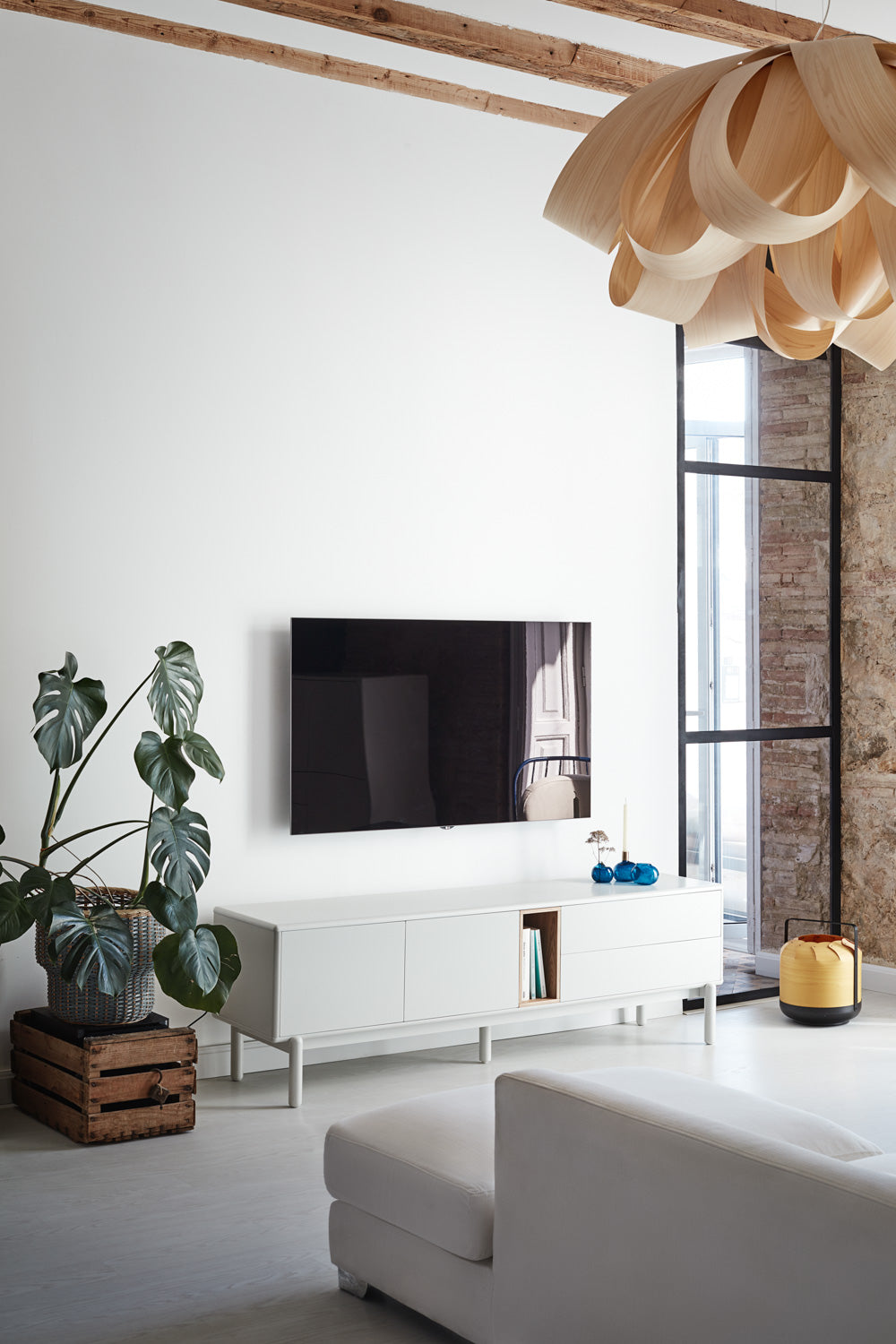 Mobile TV 2 ante 2 cassetti crema Corvo di Teulat 180x40 cm