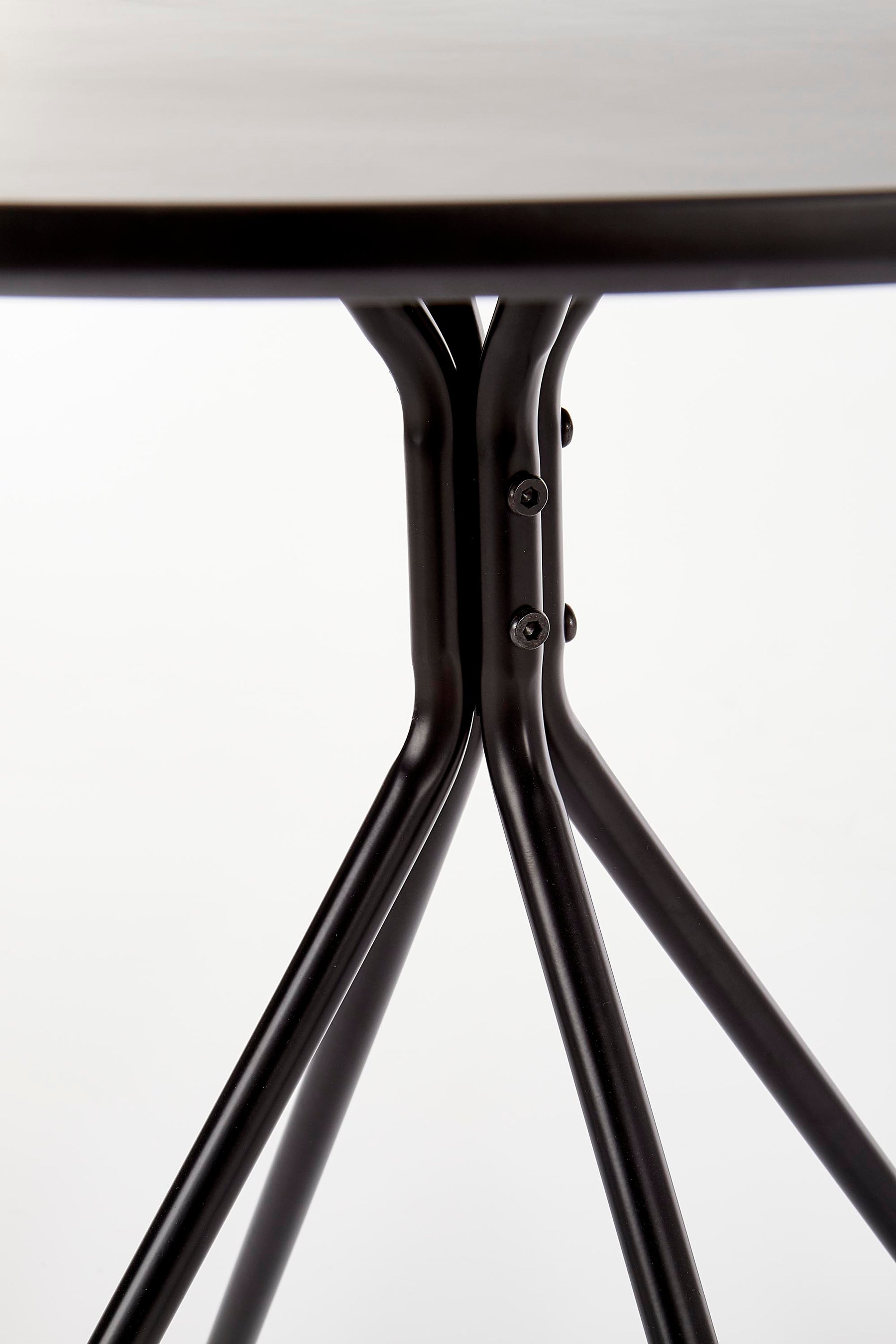 Tavolo tondo in MDF laccato e piede in metallo Fondi Ø 80 cm
