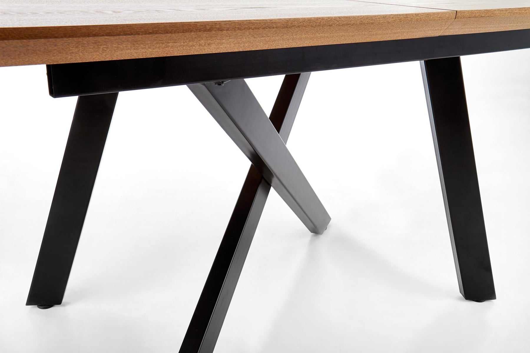 Tavolo allungabile in legno impiallacciato rovere con gambe in acciaio nero Capital 160x90 cm - allungabile fino a 200 cm