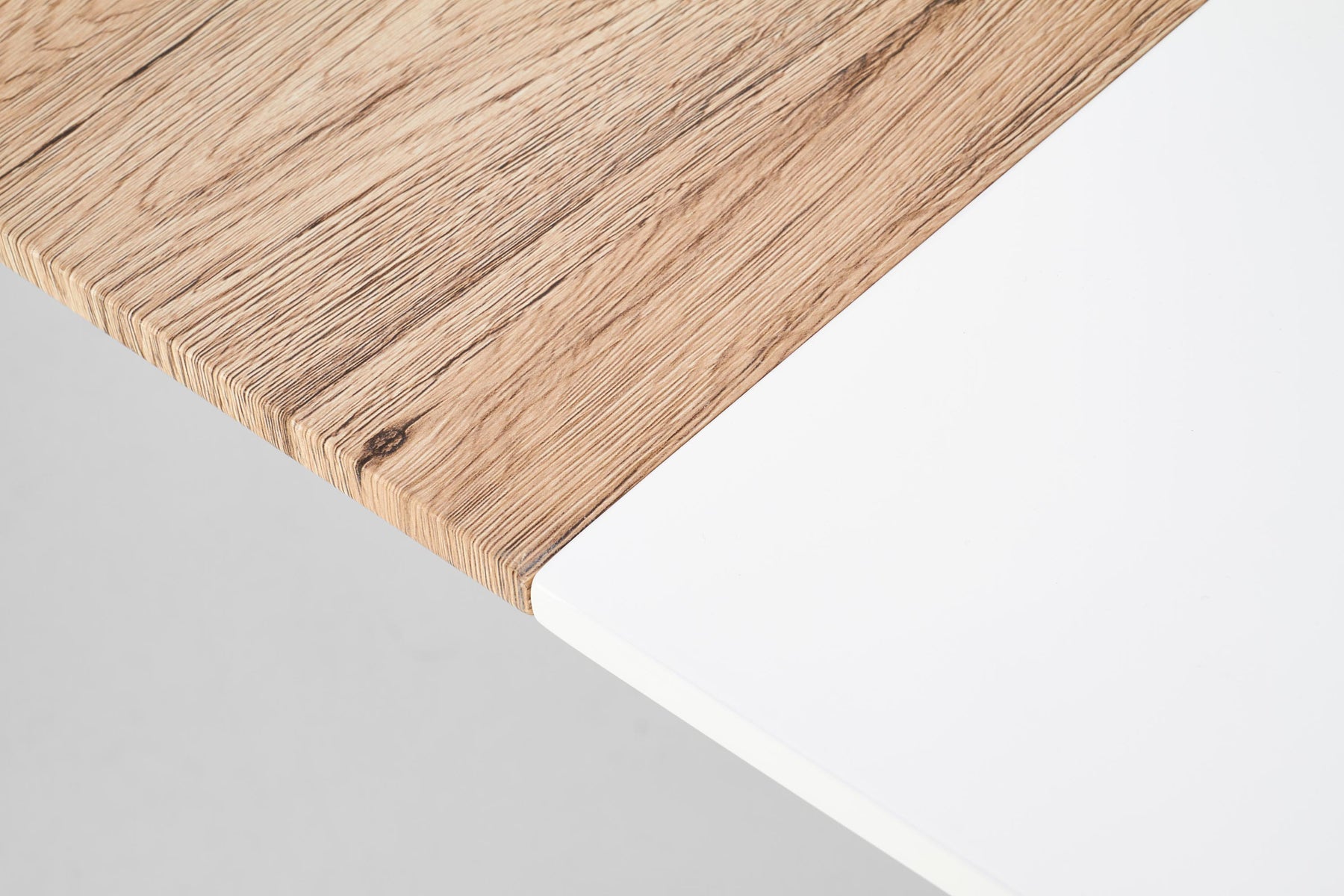 Tavolo allungabile in legno MDF laccato bianco con allunga e gambe legno naturale Caliber 160x90 cm - allungabile fino a 200 cm