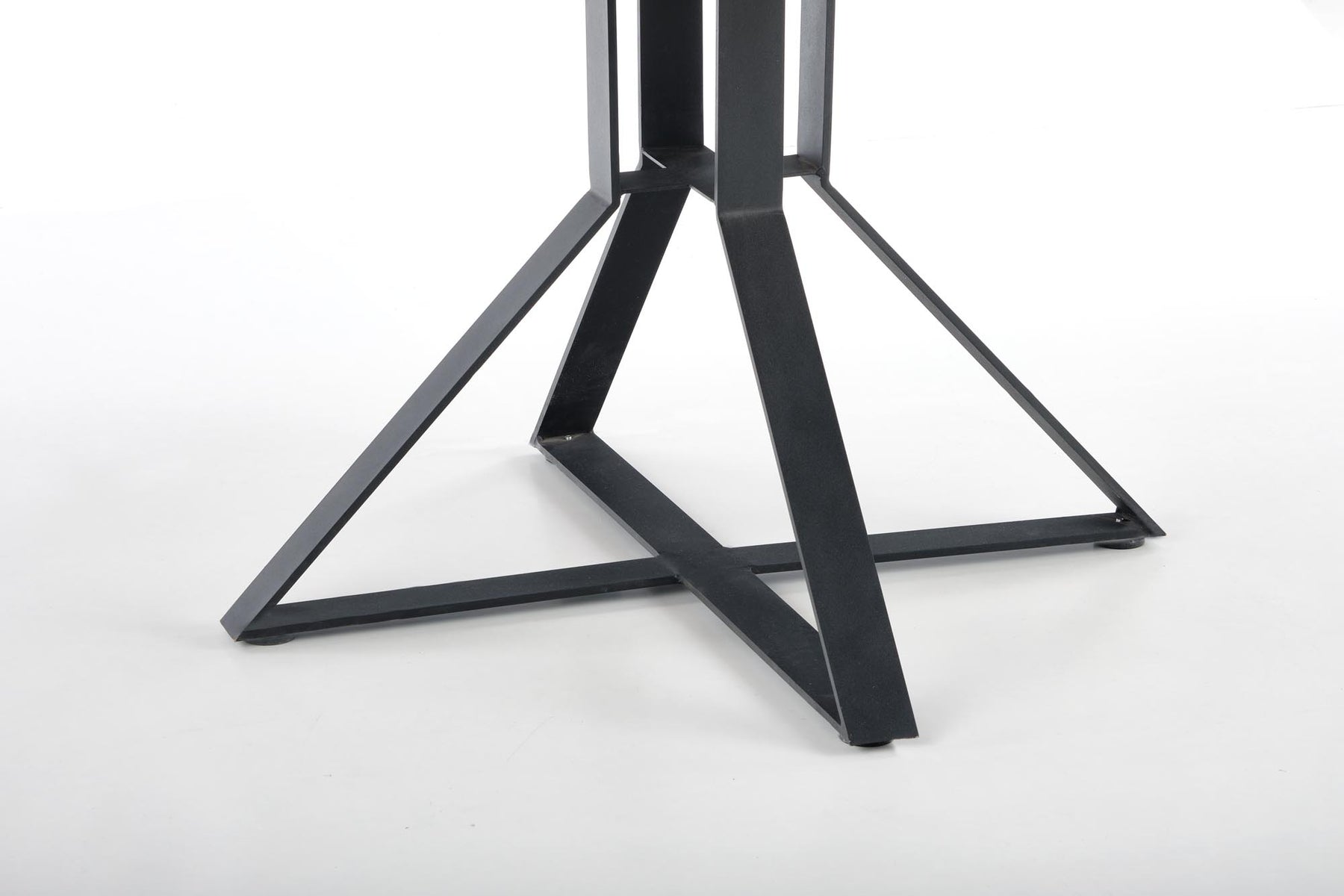 Tavolo tondo allungabile in MDF laminato rovere con gambe in acciaio nero Mercy Ø 120 cm - allungabile a 160cm