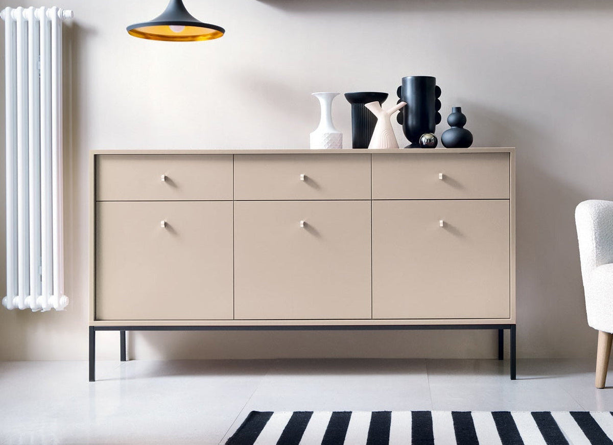 Madia con piedi in metallo 3 ante e 3 cassetti in legno laminato Canterno 154x83 cm