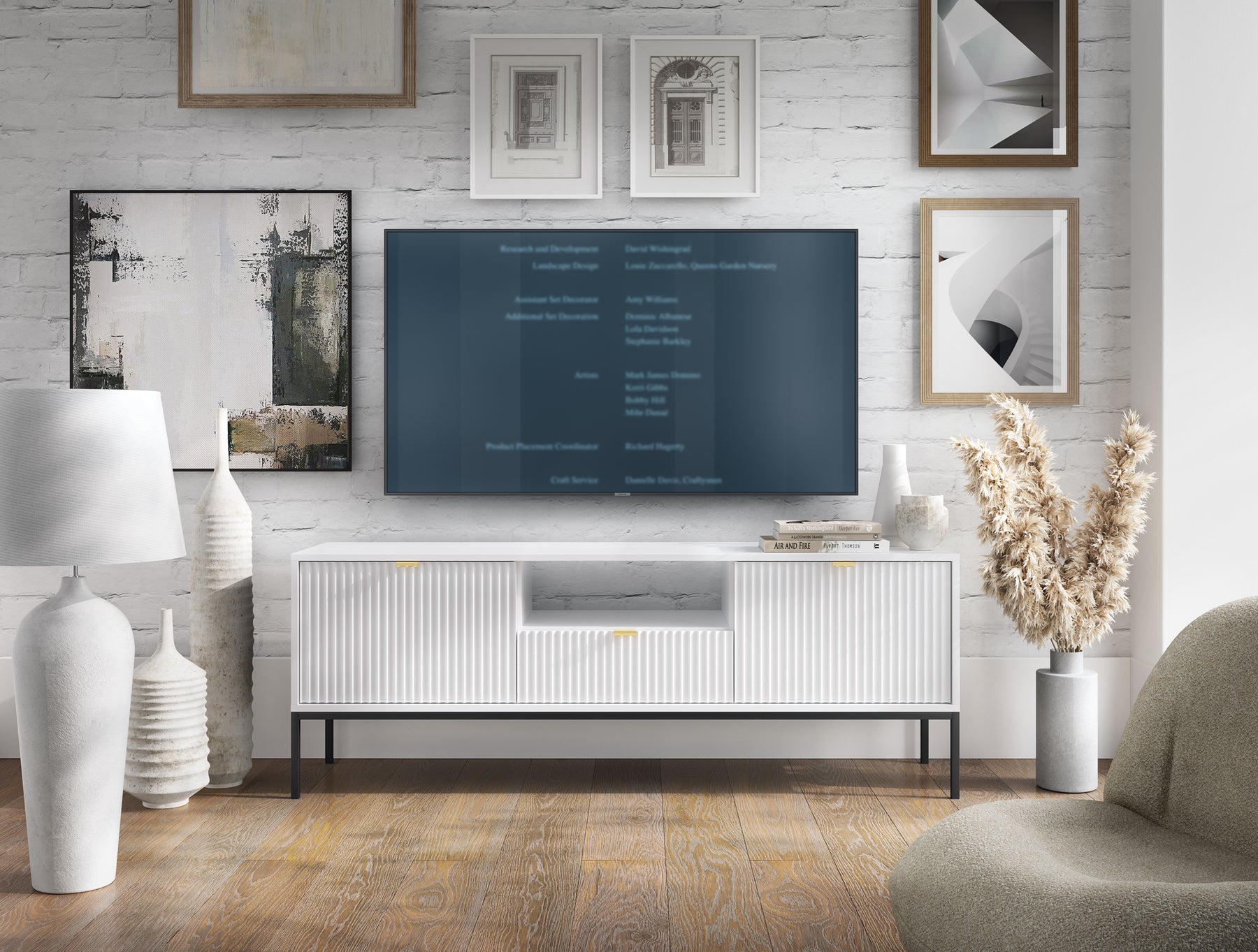 Mobile TV con piedi in metallo 2 ante e 1 cassetto in legno laminato Miseno 154x56 cm