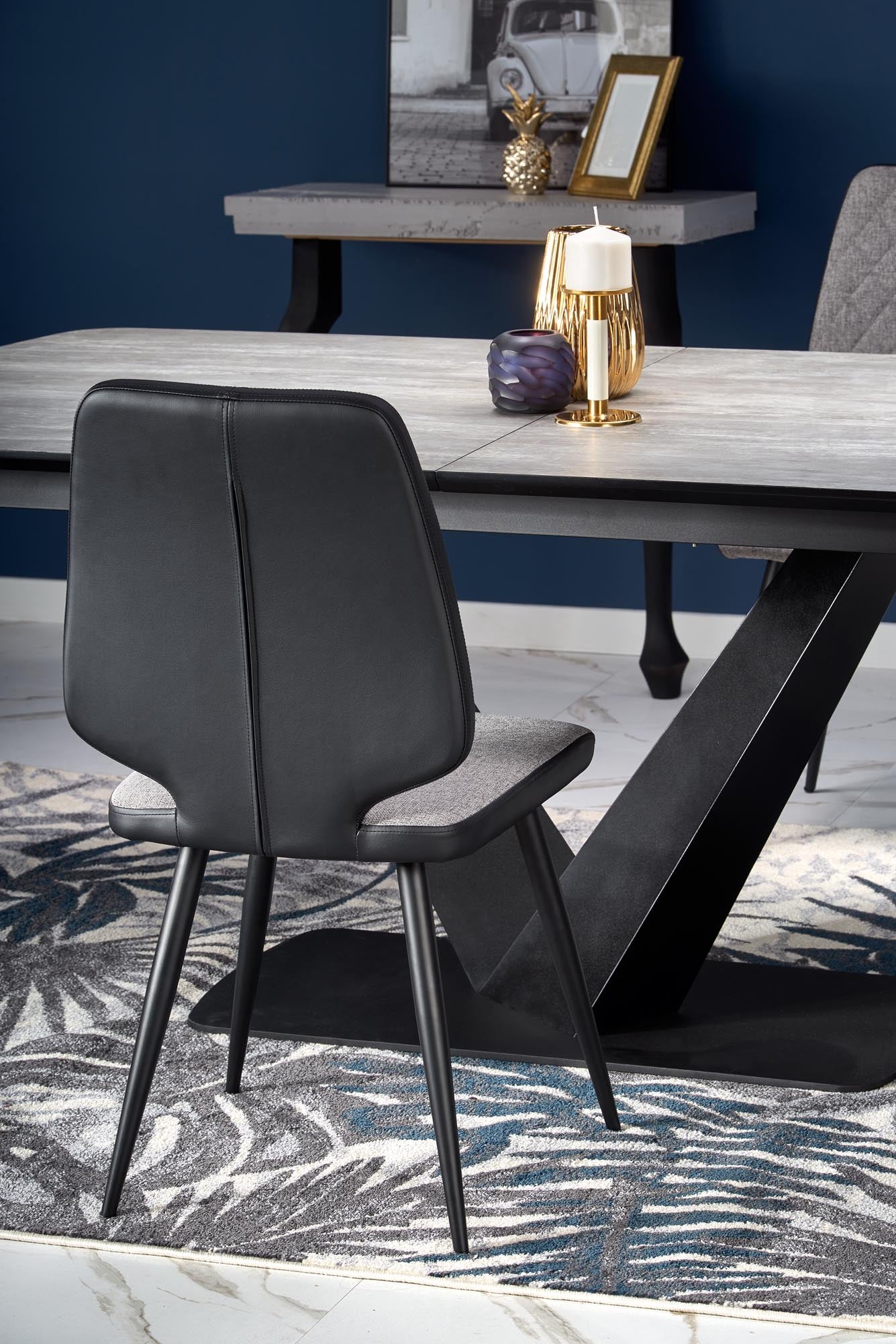 Tavolo allungabile in legno MDF laccato grigio con gambe in acciaio nero Vinston 180x95 cm - allungabile a 230 cm
