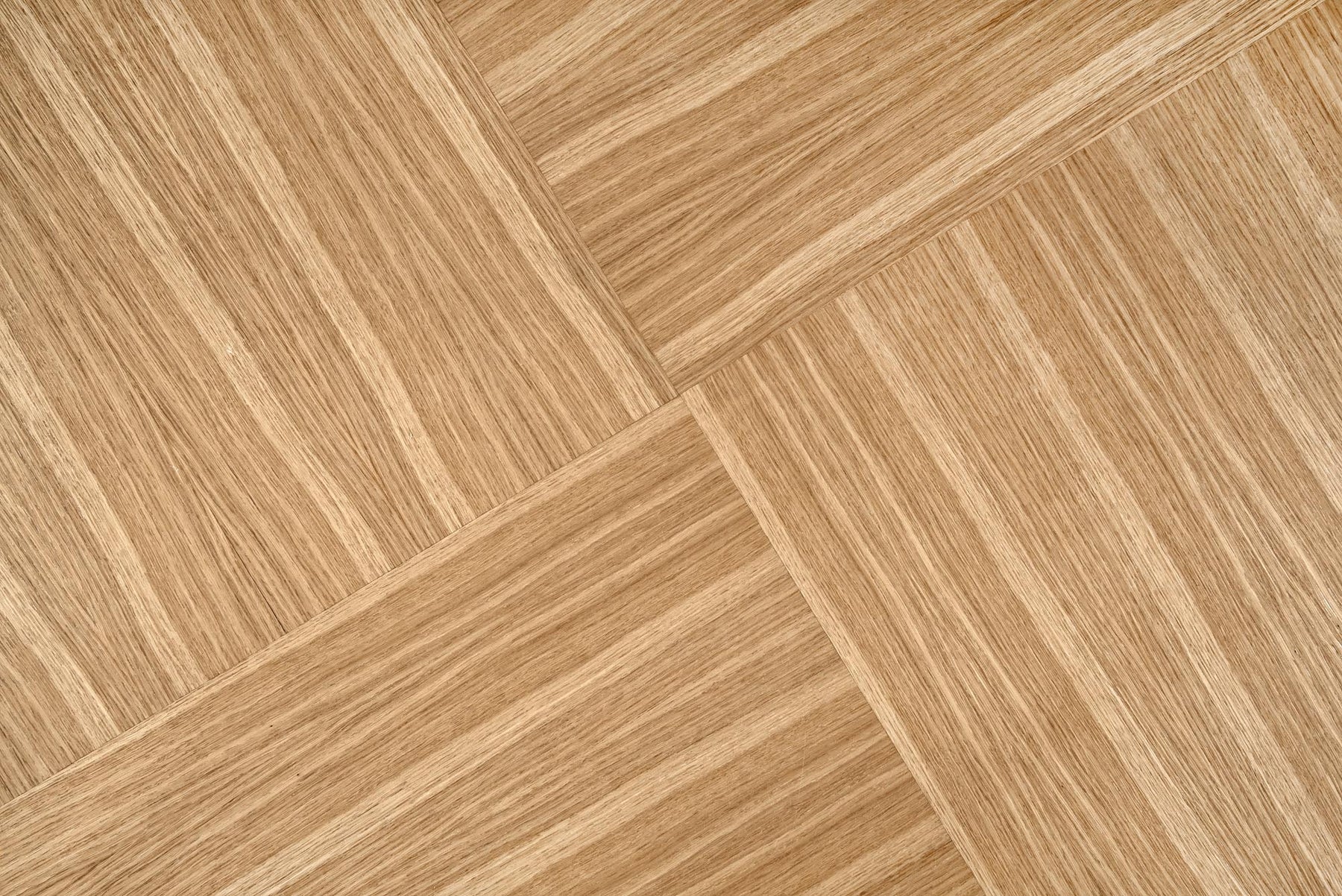 Tavolo tondo in MDF impiallacciato rovere e piede nero Miyaki Ø 120 cm