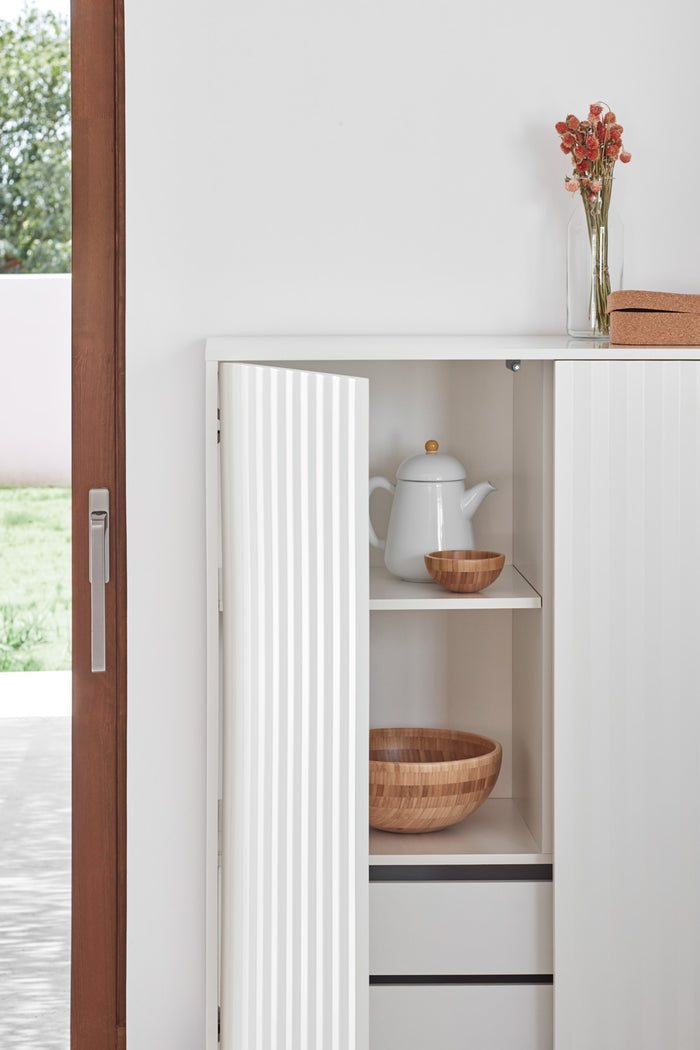 Credenza moderna 2 ante Sierra di Teulat 97x130 cm