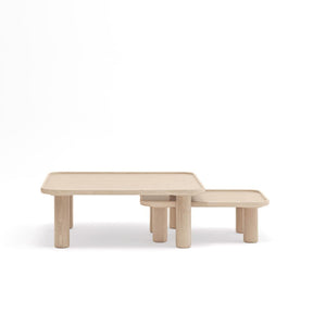 Set tavolini in legno naturale Nest di Teulat 79x79 h31 cm