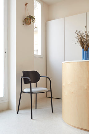 Sedia in legno e metallo nero con cuscino Eclipse di Teulat 55x50 h47 cm