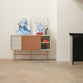 Cassettiera 3 cassetti e anta scorrevole laccata Nube di Teulat 140x91 cm