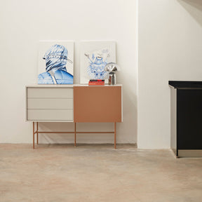 Cassettiera 3 cassetti e anta scorrevole laccata Nube di Teulat 140x91 cm