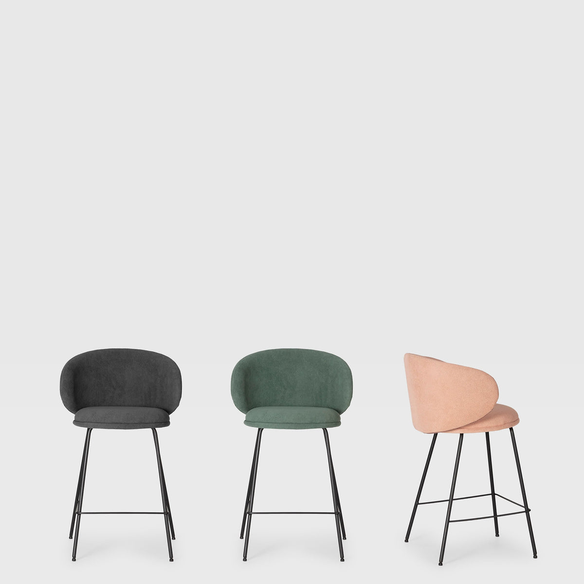 Set di 2 sgabelli in tessuto con gambe lunghe in metallo Raisa 54x51 h88 cm