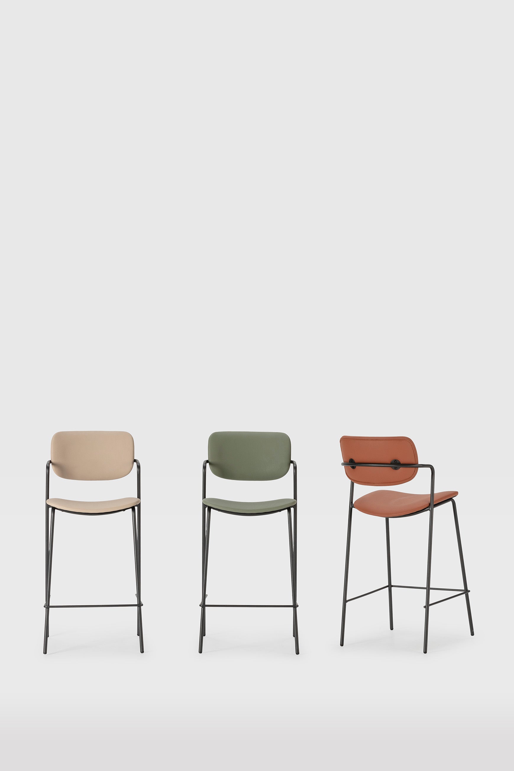 Set di 2 sgabelli con gamba in metallo Nils 44x97 cm