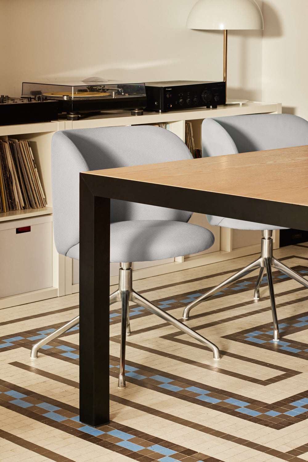 Tavolo rettangolare con gambe in metallo Karn 180x75 cm