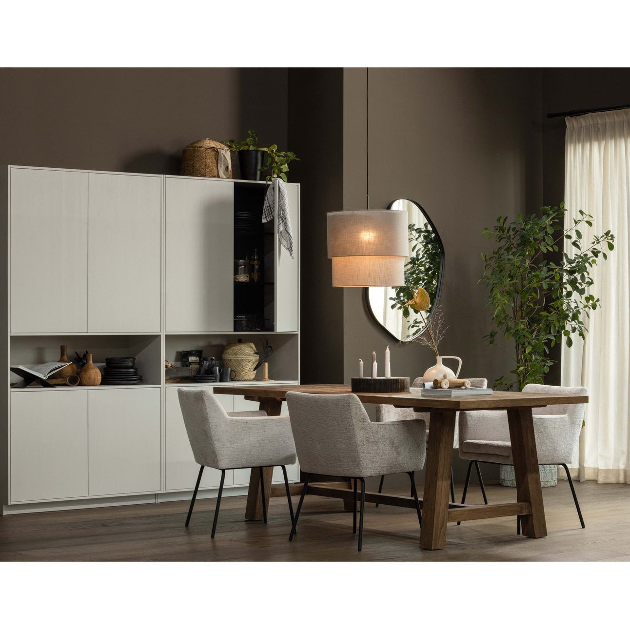 Credenza 4 ante in legno di pino grigio nebbia Finca 110x210 cm