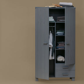 Cappottiera 2 ante 2 cassetti in legno di pino Dennis 202x111 cm
