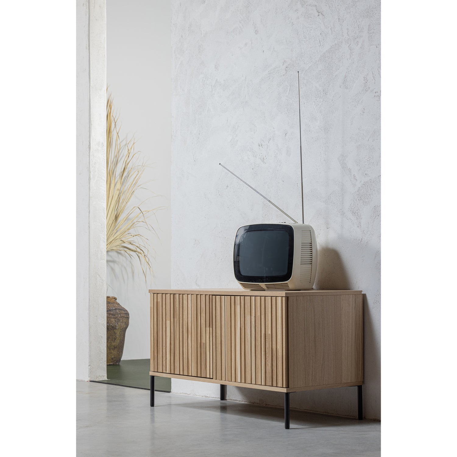 Mobile TV 2 ante in legno di pino New Gravure 56x100 cm