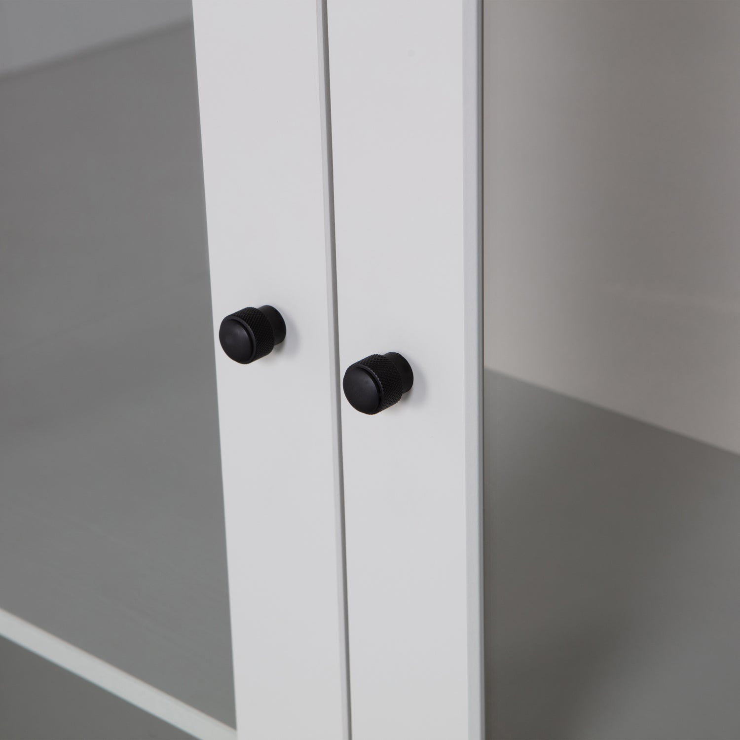 Vetrina 2 ante in legno di pino Xam 155x100 cm