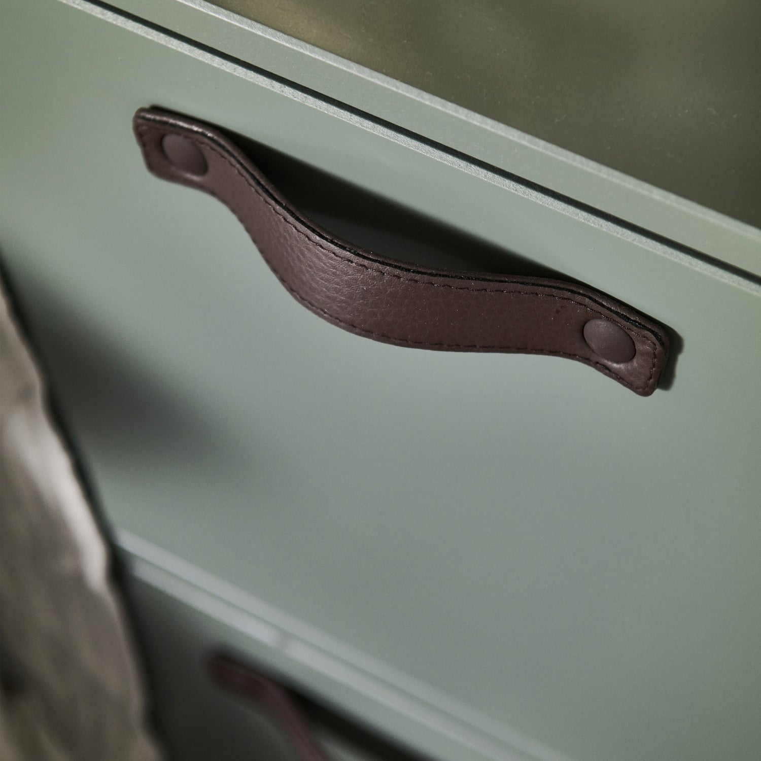 Credenza 2 ante 4 cassetti in legno di pino verde Sally 185x103 cm