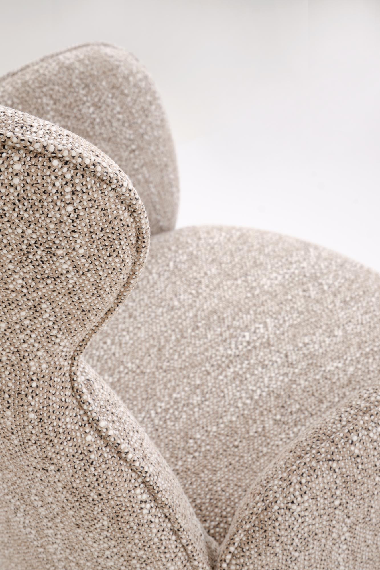 Sedia girevole in legno massello Nyla 63x64 cm