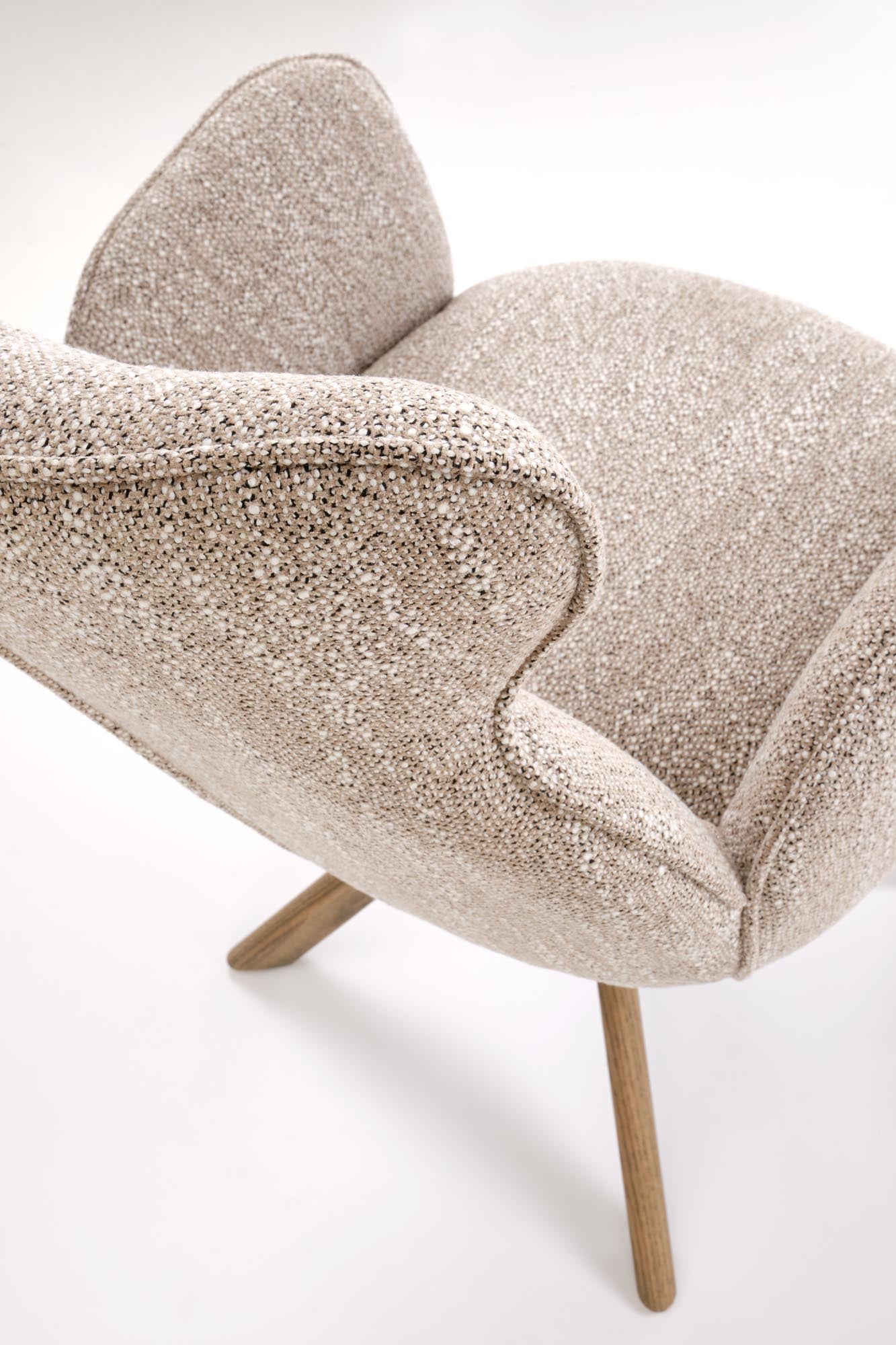 Sedia girevole in legno massello Nyla 63x64 cm