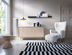Madia con piedi in metallo 3 ante e 3 cassetti in legno laminato Canterno 154x83 cm