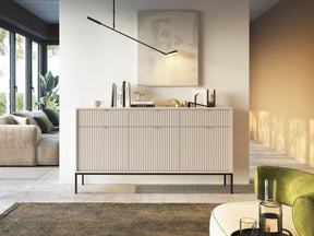 Madia con piedi in metallo 3 ante e 3 cassetti in legno laminato Miseno 154x83 cm