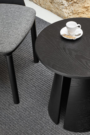 Set 2 sedie in frassino nero Dam 50x78 h45 cm