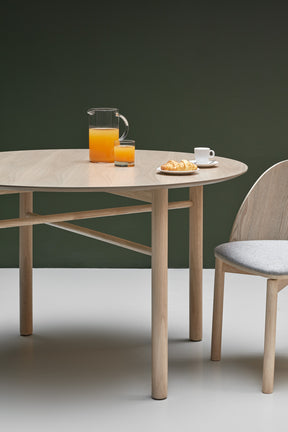 Tavolo 4 posti in legno naturale Junco Ø 120 cm