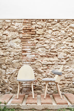 Set 2 sedie legno naturale e tessuto grigio chiaro Uma